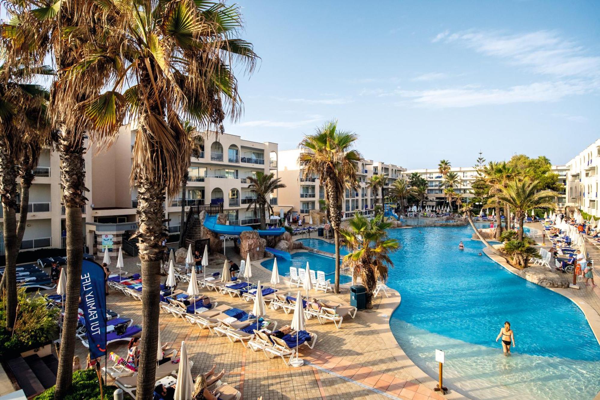 Grupotel Alcudia Pins Can Picafort  Exterior photo